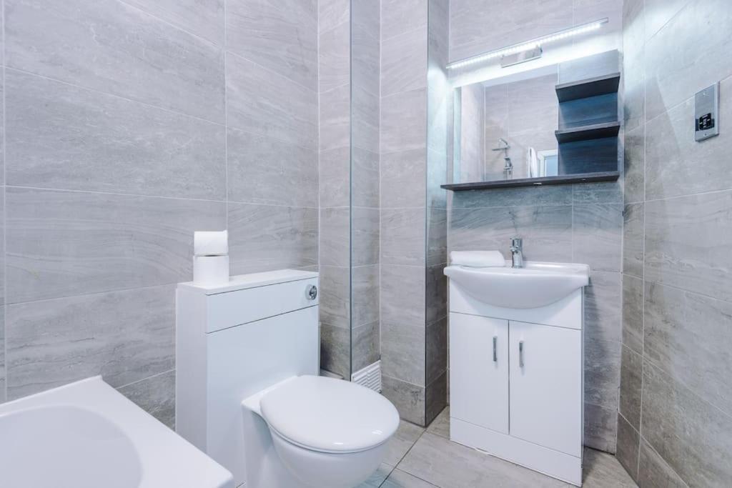 Stylish Apartment Located In The City Centre Of Liverpool Bagian luar foto